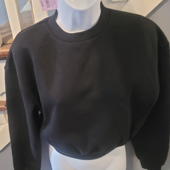 Women's Cropped Sweatshirt - Picture 1 of 6